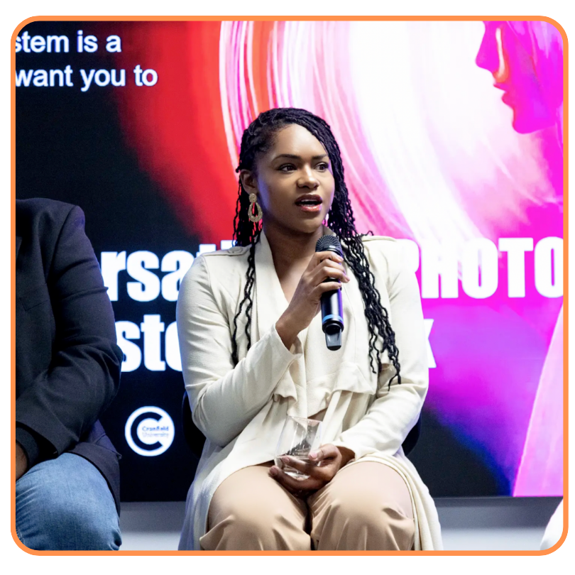 Arielle Phoenix speaking on stage